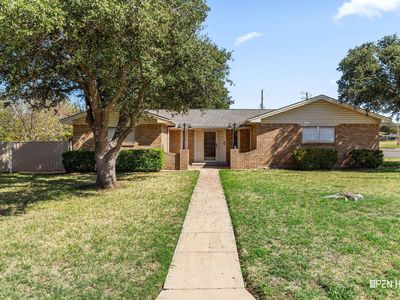 1700 Mary Ln