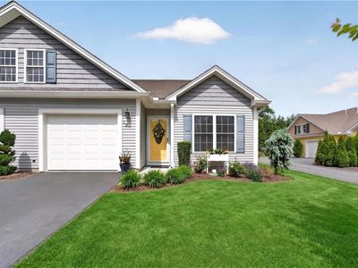 12 Rivers Edge Dr