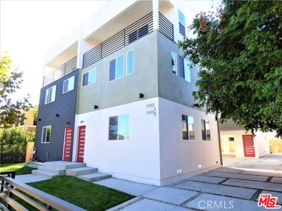 1113 Carmona Ave