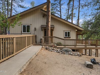 1111 E PINE HILLS Drive