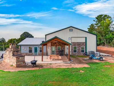 428 Shrader Rd