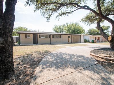 234 Mockingbird Ln