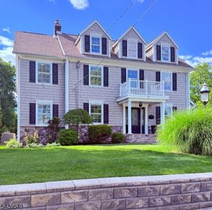 7 Cranford Avenue