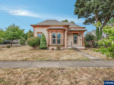 482 S 4th St