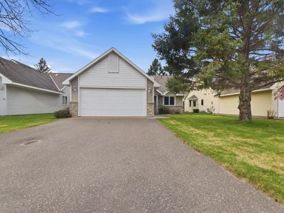 2420 Woodridge Ln