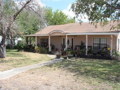 272 Jourdanton