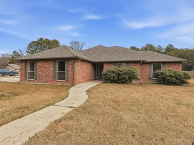 307 Bob White St