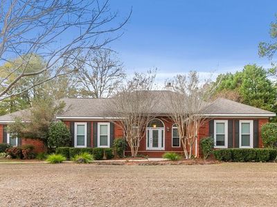 Property at 303 Stonegate Dr, Dothan, AL