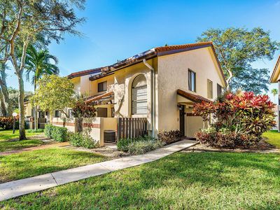 10423 S Circle Lake Drive #102