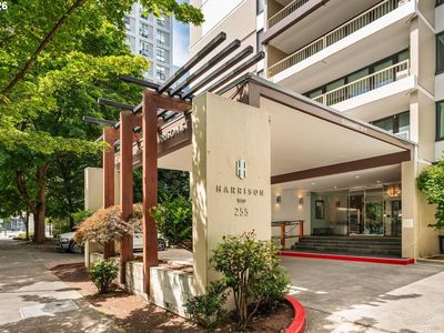 255 SW Harrison St APT 11H