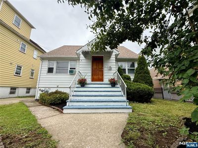 105 Bergen St