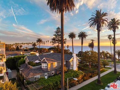 401 Ocean Ave #2