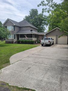 1310 Edward Dr