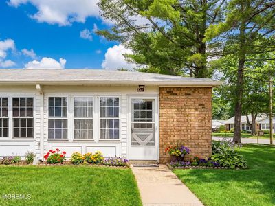 43F Cambridge Circle #F