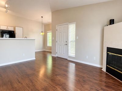 3876 Canyon Ranch Road #202