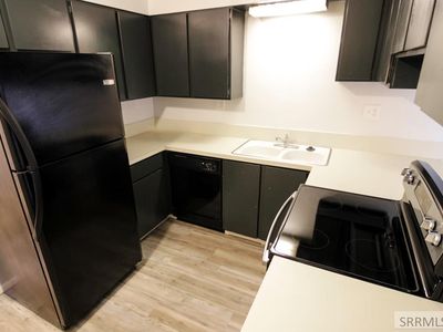 220 N Fanning Ave APT 14