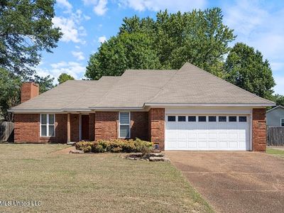 838 Cloverleaf Dr
