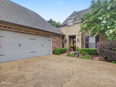 100 Oakmont Rd