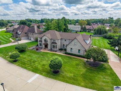 6682 W Manor Dr