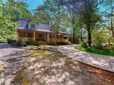 35 Davis Rd