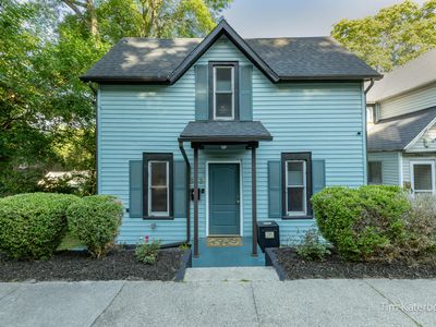 853 Prospect Ave NE
