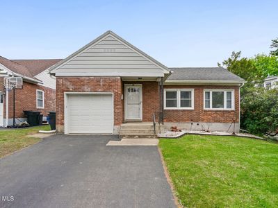 28 Center View Drive