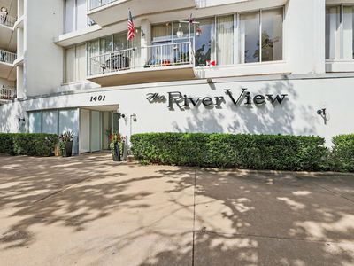 1401 W River Blvd APT 2D
