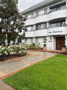 972 E State St #307