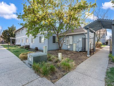 Property at 1015 SE 4th St APT 11, Bend, OR