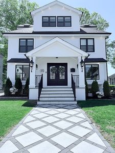 35 Wren St