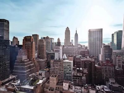 18 W 48th St APT 31A