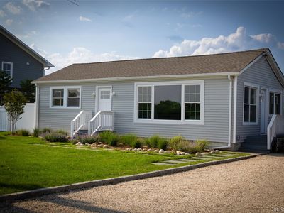 7 Laura Lee Drive