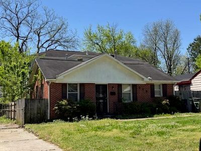 449 Fernwood Ave
