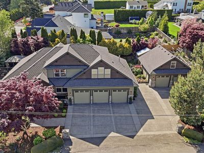 4090 Ireland Ln