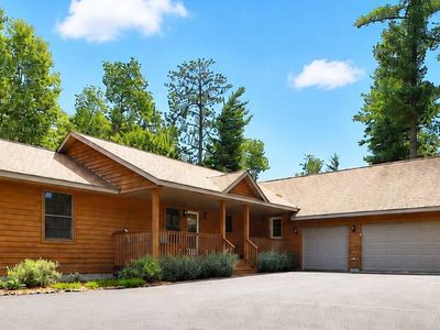 8553 Waseya Woods Dr