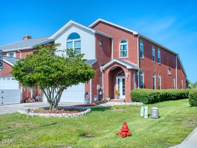 2601 Country Club Dr