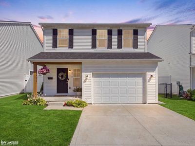 Property at 310 W Barrett Ave, Madison Heights, MI