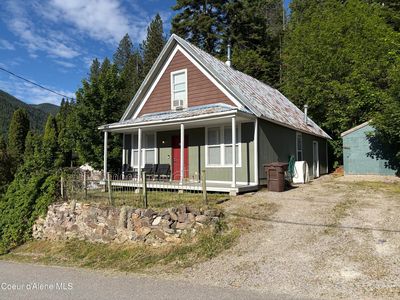 108 Dewey St