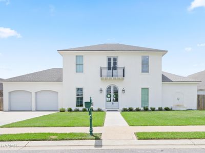1044 The Lake Dr