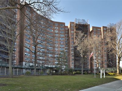 61-20 Grand Central Parkway #A1204