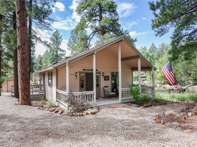 735 E REINDEER Drive