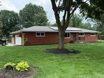 1202 Glenview Dr