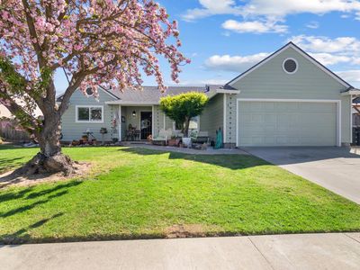 Property at 13132 Heather Dr, Waterford, CA