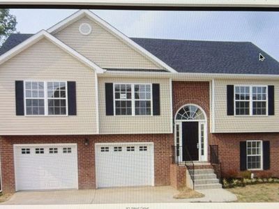 93 West Dr