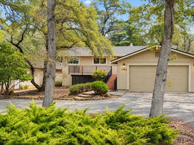 12802 Torrey Pines Dr