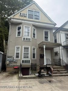 10 Egmont Pl