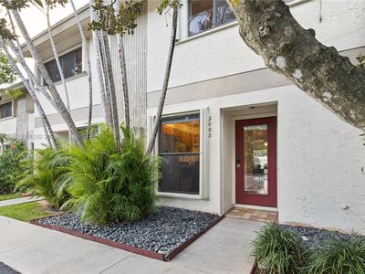 3050 S Oakland Forest Dr APT 2008