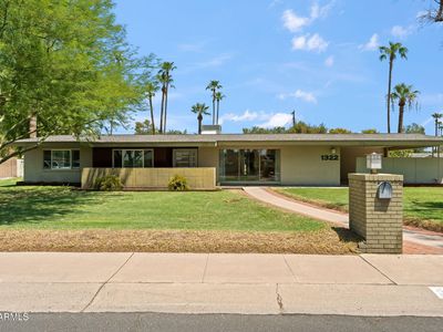 1322 W FRIER Drive