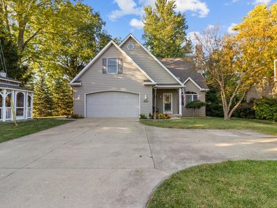 1135 Cleveland Rd E