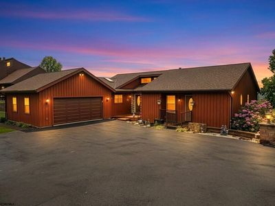 Property at 1122 Queens Ct, Morgantown, WV